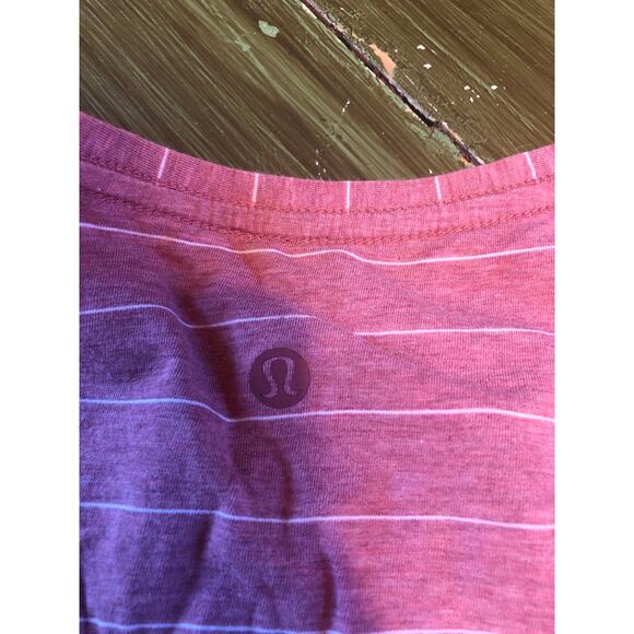 Lululemon NWOT Love Tee V-Neck Pink Striped Knit Top - Size Small - Picture 4 of 6